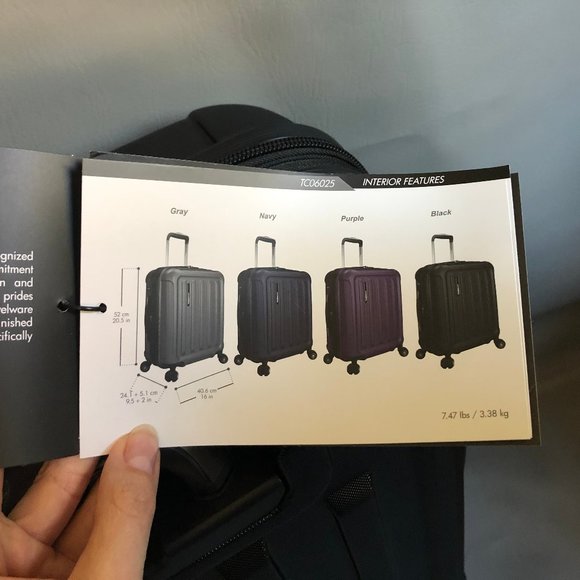 The Art of Travel 20" Carry-On Expandable Spinner - Picture 8 of 8